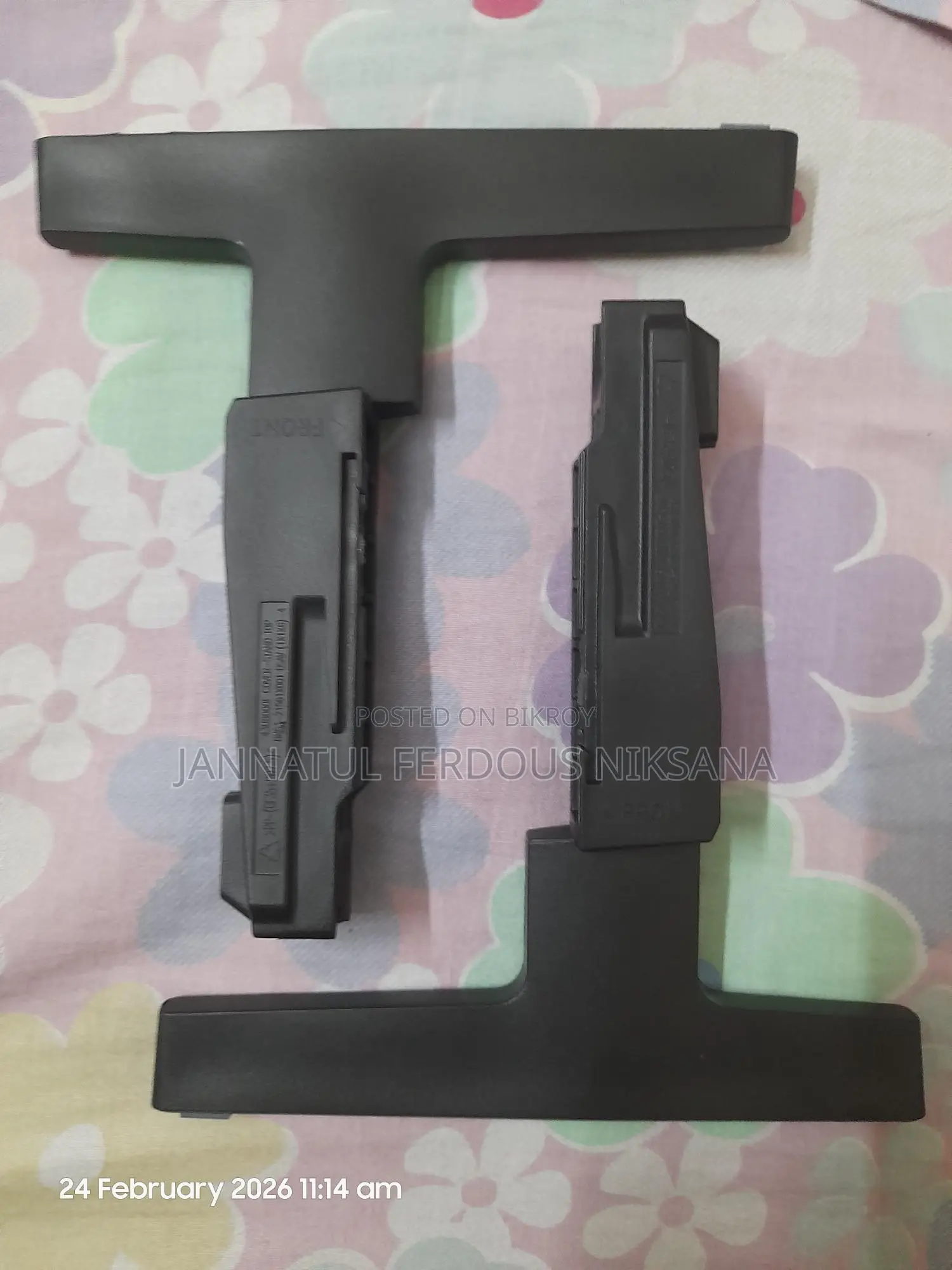 ব্র্যান্ড নিউ সিলড টিভি স্ট্যান্ড