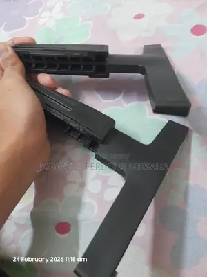 ব্র্যান্ড নিউ সিলড টিভি স্ট্যান্ড
