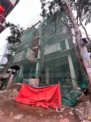 পরিবারের চাহিদা অনুযায়ী ডিজাইন করা ফ্ল্যাট