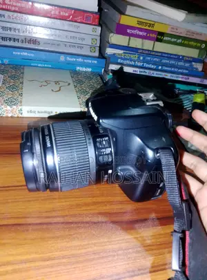 Canon 1200D with Kit Lens