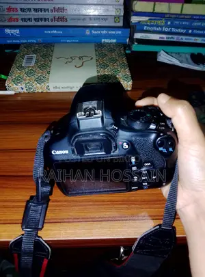 Canon 1200D with Kit Lens