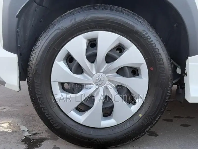 Toyota Yaris Cross Hybrid X package 2021