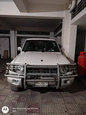 Mitsubishi Pajero 1998