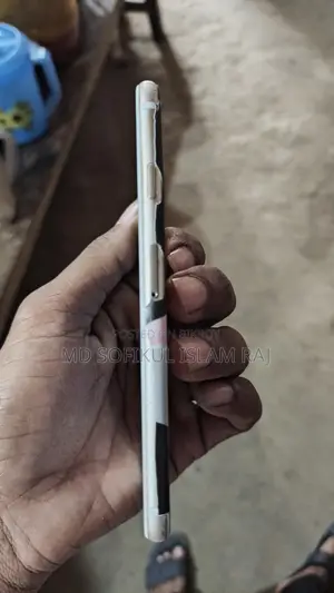 Apple iPhone 6 . (Used)