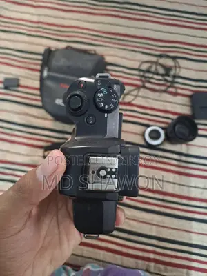 Canon M50 Mirrorless with 50mm Prime Lens and Adaptor