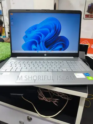 HP 15s Laptop