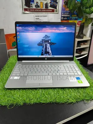 HP 15s Laptop