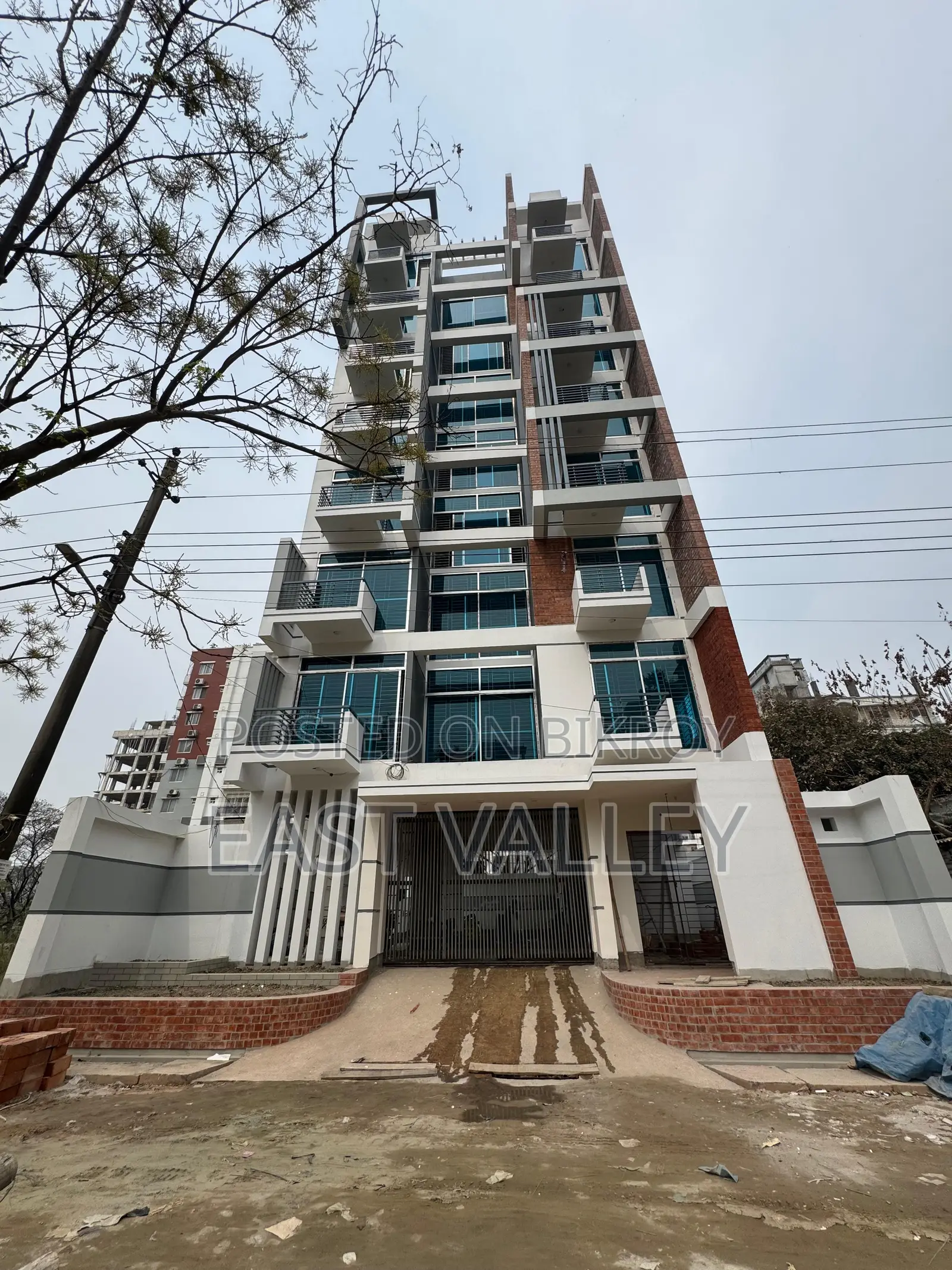 1500 sqft almost ready flat for sale in Bashundhara R/A