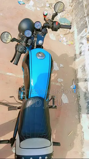 Runner Dayang Vorei ADV 150 ` 2017