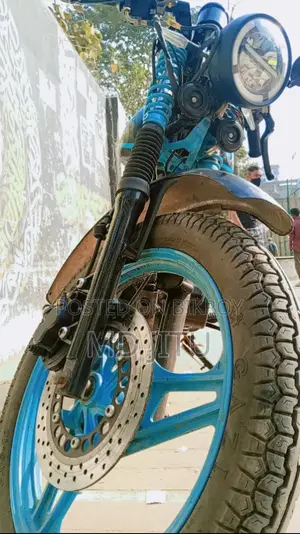 Runner Dayang Vorei ADV 150 ` 2017