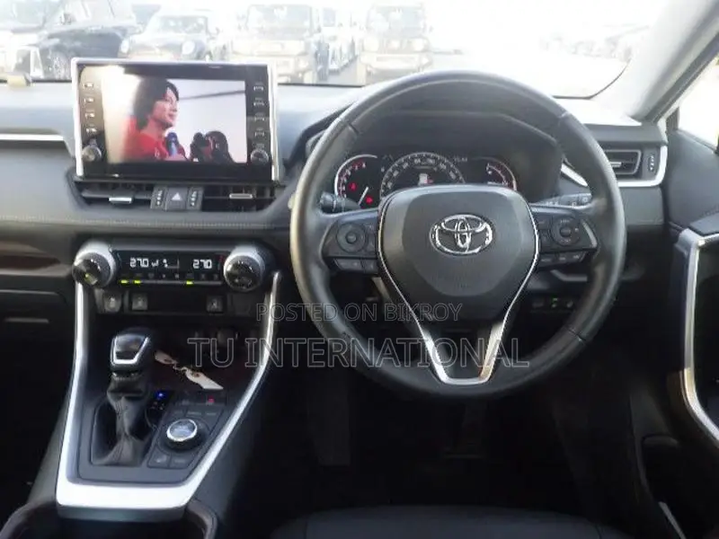 Toyota RAV4 NON HYBRID FULL LOAD 2021