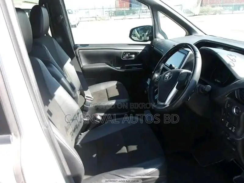 Toyota Noah SI WXB NON HYBRID 2020