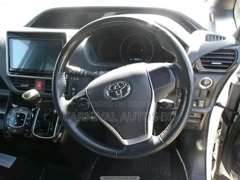 Toyota Noah SI WXB NON HYBRID 2020