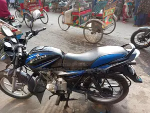 Bajaj Discover 125 . 2016