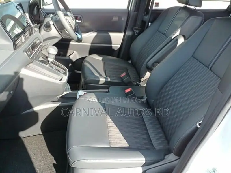 Toyota Noah S-Z PACKAGE HYBRID 2023