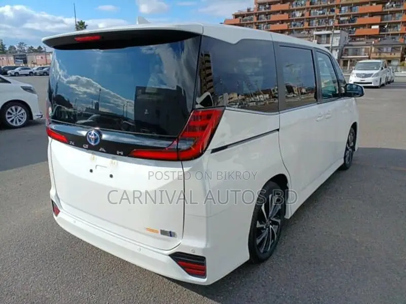 Toyota Noah S-Z PACKAGE HYBRID 2023