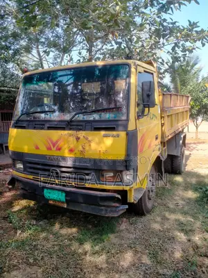 Tata Hydraulic Truck 2018