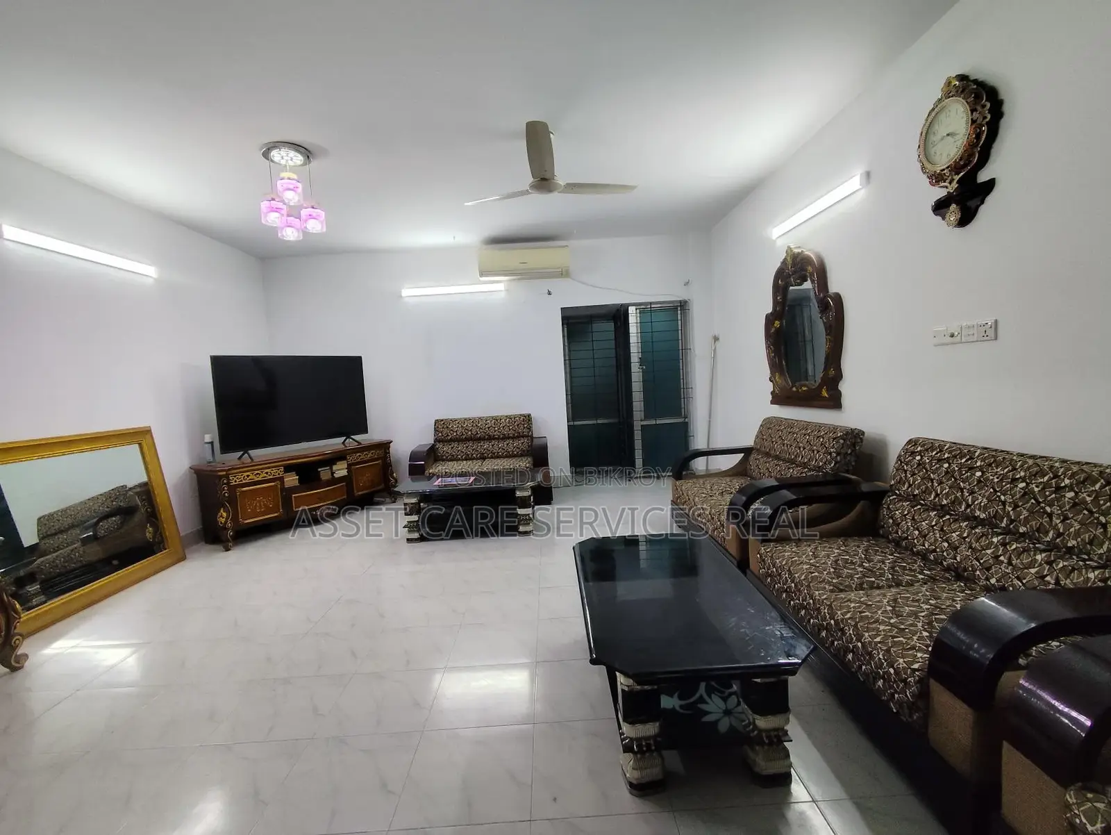 North Gulshan 4-Bedroom Fully-Furnished Apartment for Rent