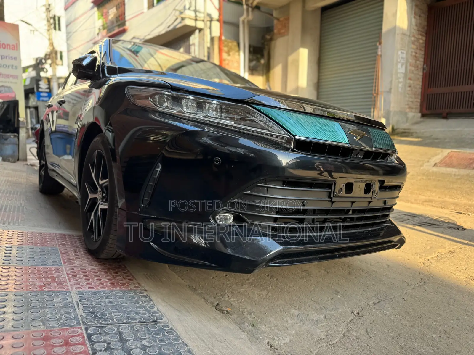 Toyota Harrier PREMIUM PKG NON-HV 2020