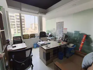 গুলশানে ২৫০০ বর্গফুটের ফার্নিশড অফিস ভাড়া