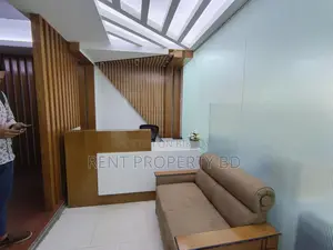 গুলশানে ২৫০০ বর্গফুটের ফার্নিশড অফিস ভাড়া
