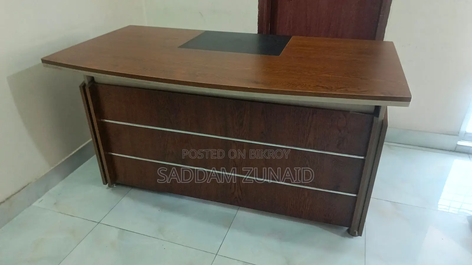 Desk Table