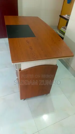 Desk Table
