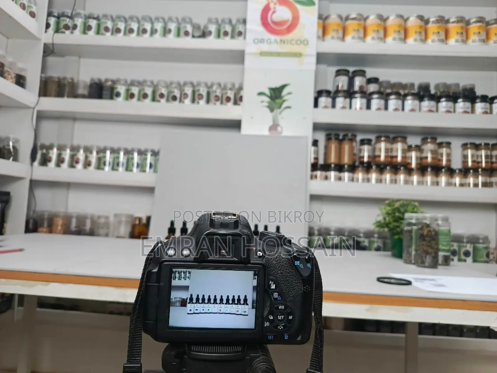 Canon 700D With 18-135 STM Lens 2 Battery, SD Card, Data Cable
