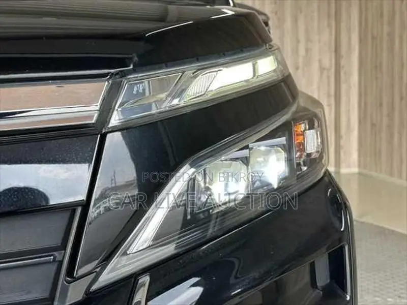 Toyota Voxy Hybrid ZS KIRAMEKI 2021