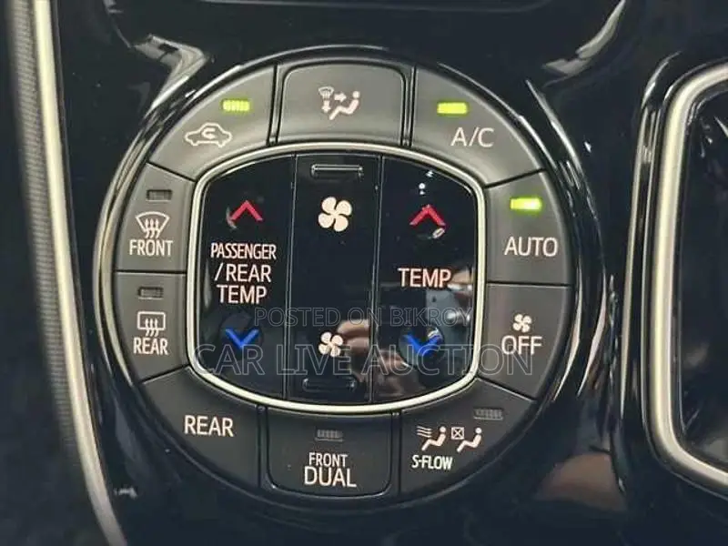 Toyota Voxy Hybrid ZS KIRAMEKI 2021