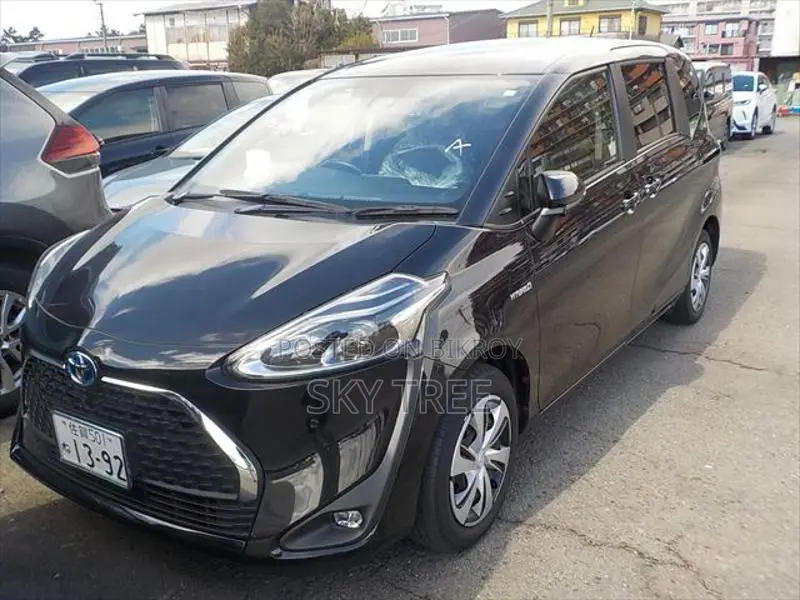 Toyota Sienta G Cuero 2020