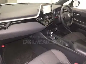Toyota C-HR Hybrid 2021