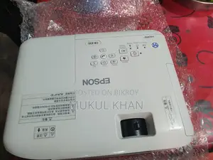 Epson CB-E10 Projector