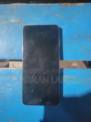 Samsung Galaxy S21 (Used)