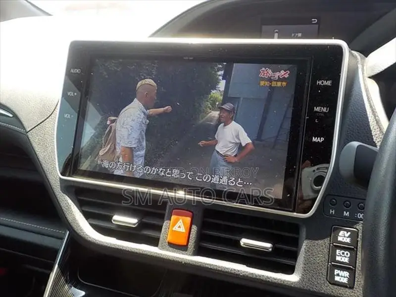 Toyota Esquire Hybrid Gi Premium 2019