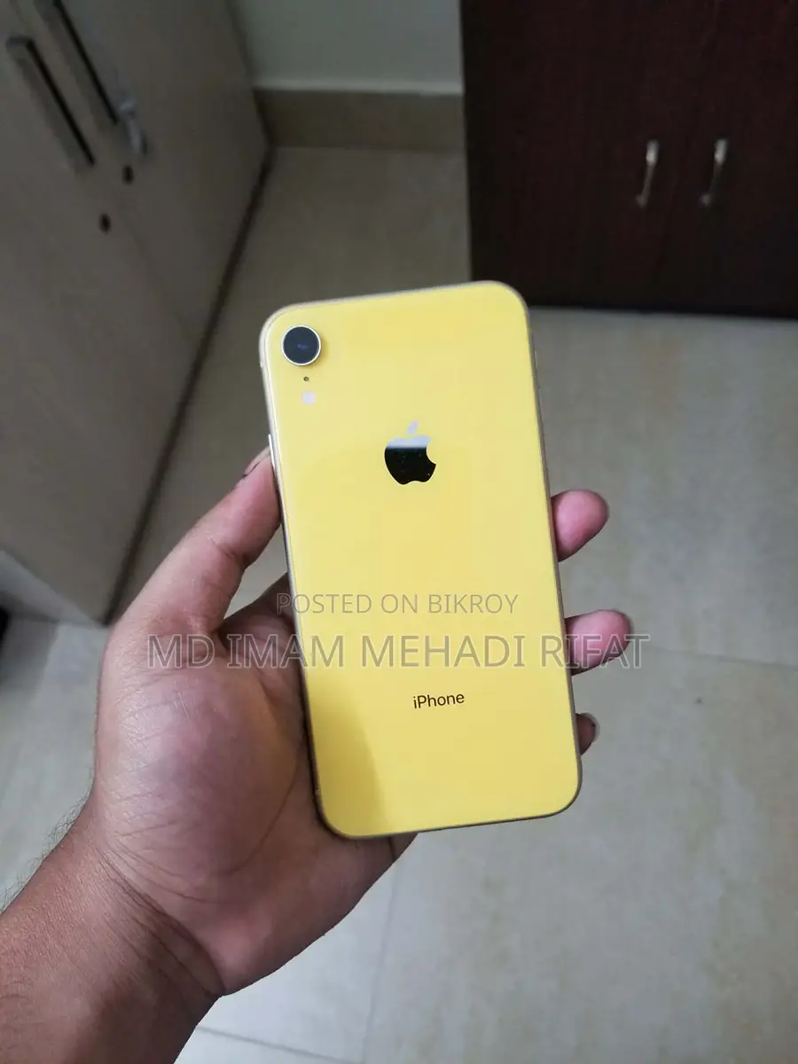 Apple iPhone XR (Used)