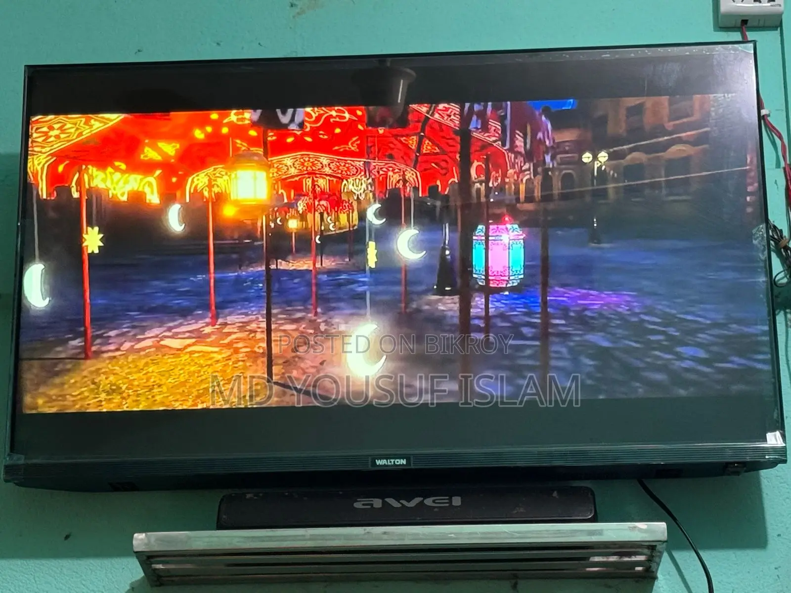 Walton 43-inch TV, barely used