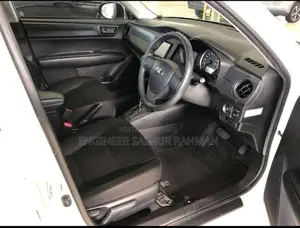 Toyota Axio 2020 Pearl