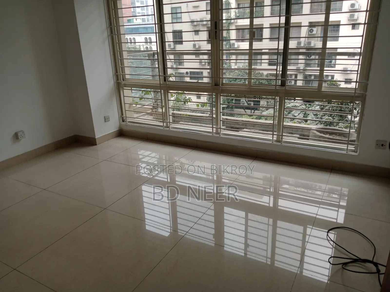 pretty looking 3 Bed room apt rent in Gulshan 2
