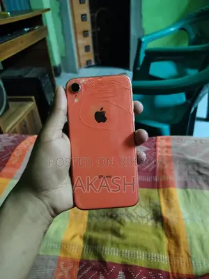 Apple iPhone XR (Used)