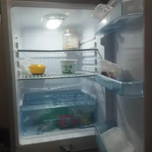 ফ্রিজ বিক্রয় হবে