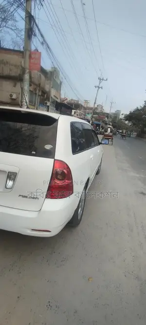 Toyota Fielder white 2006