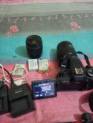 Canon 600d Camera with EF 100mm Macro Lens