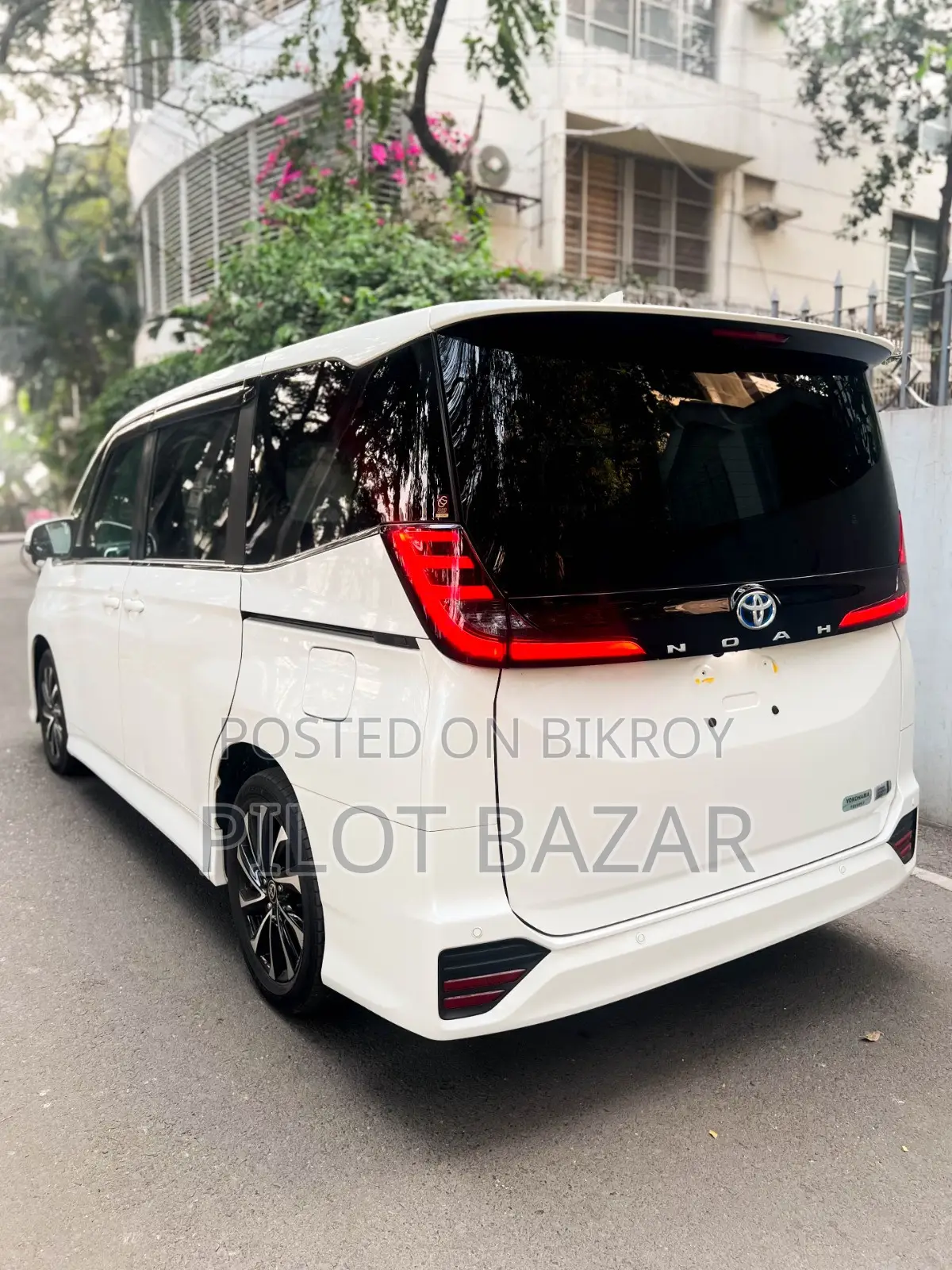 Toyota Noah S-Z Pkg 2022 Hyb