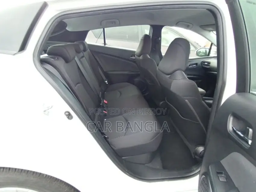 Toyota Prius S 2022