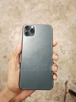 Apple iPhone 11 Pro Max . (Used)
