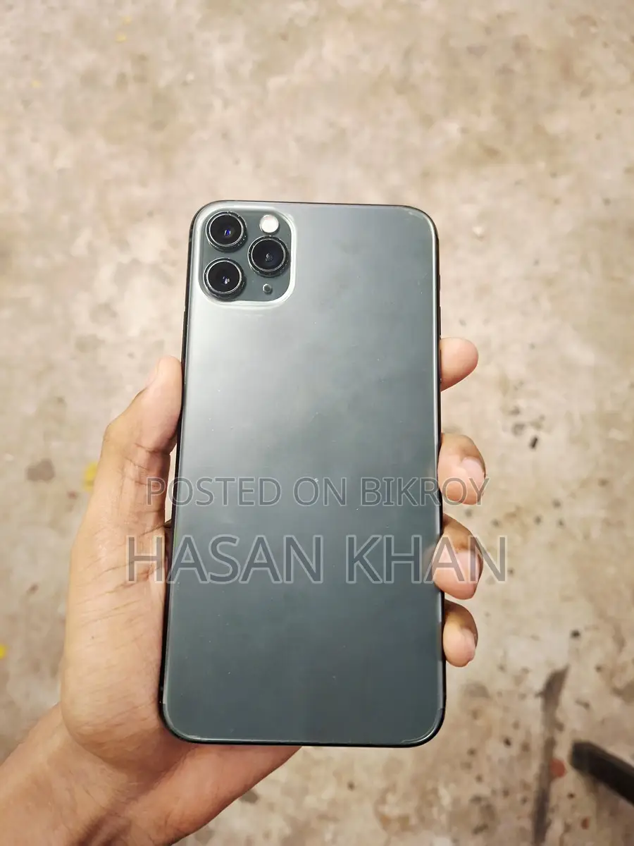 Apple iPhone 11 Pro Max . (Used)
