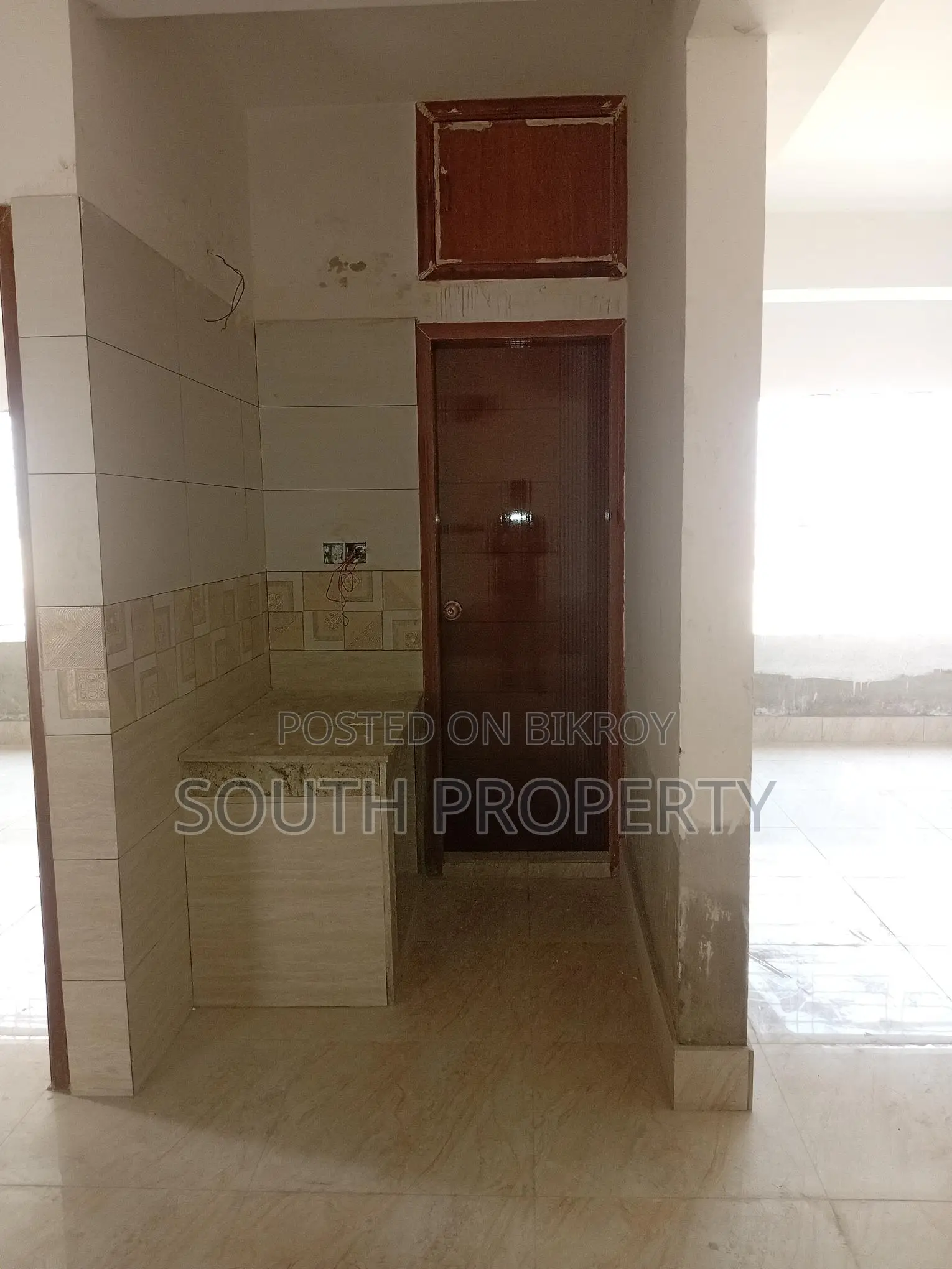 South facing ready 1800 sft flat sale at Aftabnagar C block.