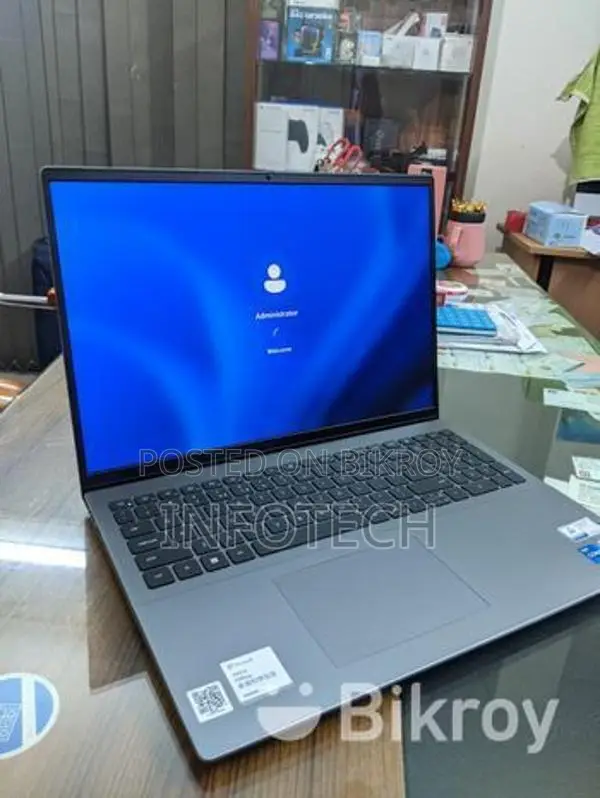 Dell Vostro 5630 16-inch Core i7-1360P 16GB RAM 512GB SSD