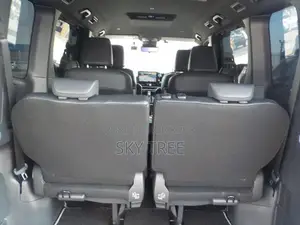 Toyota Voxy s z p a c k g e 2022